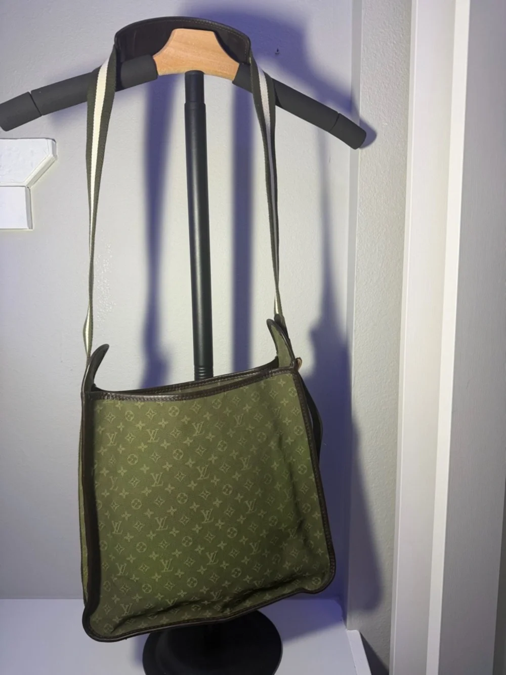 COA included - Louis Vuitton Mini Lin Monogram Shoulder Bag in Olive Green